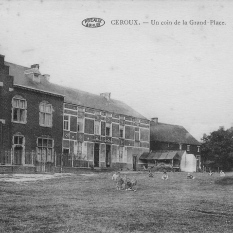 Place communale de Croux photo 8